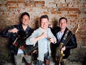 Dorfrocker & Band · Open-Air-Konzert