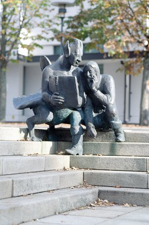Tag des offenen Denkmals: Grimmelshausen-Kunst im öffentlichen Raum – Spurensuche in Stein und Bronze