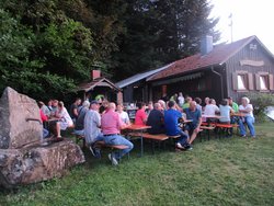 Brünnelehock am Feierabend
